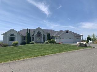 215 Cislak Dr, Ludlow, MA 01056