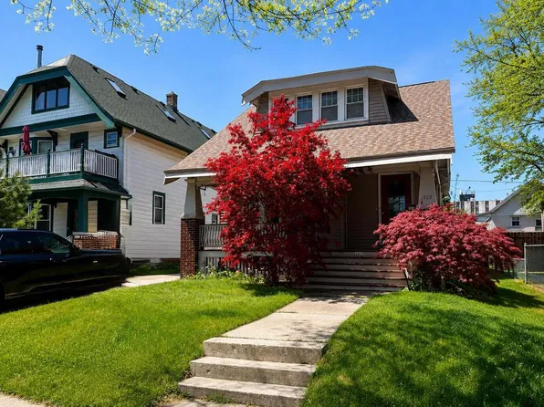 3929 N Maryland AVENUE, Shorewood, WI 53211