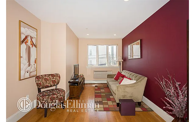 Sold by Douglas Elliman | media 14