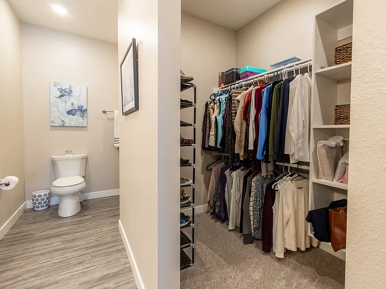 711 Lancelot Dr N #1 — Photo 12