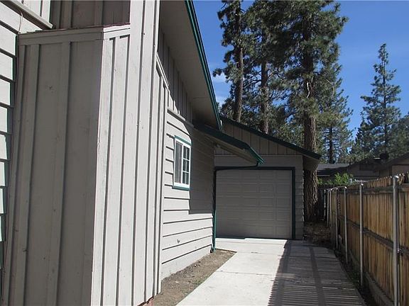 3rd image of 516 Meadow Ln