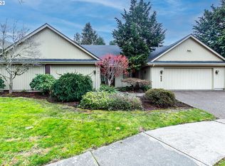 843 Fairway View Dr, Eugene, OR 97401