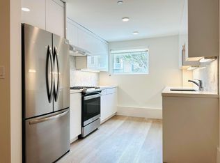 2436 Greenwich St, San Francisco, CA 94123