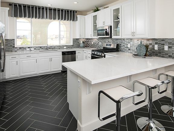 Striking modern kitchen