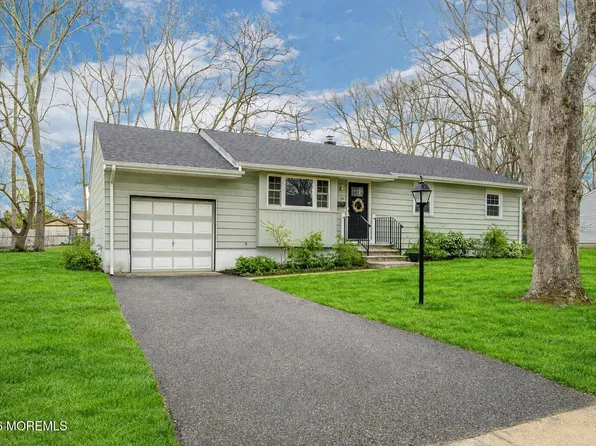 19 Princeton Drive, Howell, NJ 07731