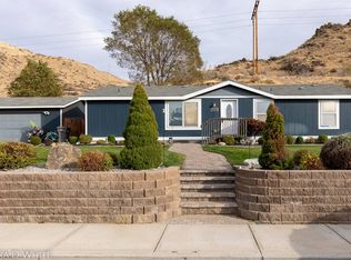 4089 Blue Crest Dr NE, East Wenatchee, WA