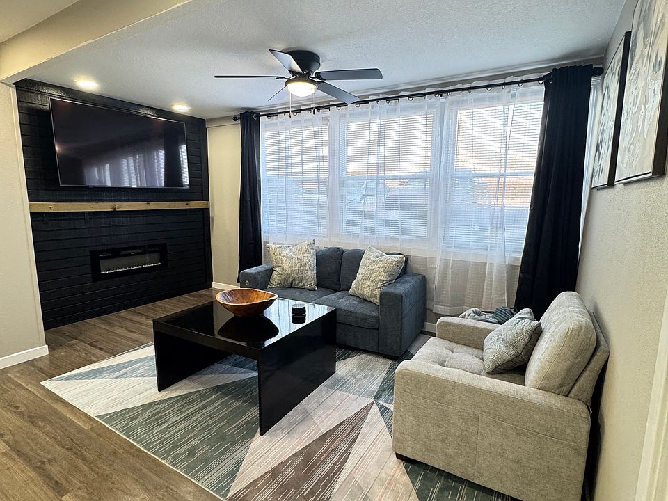Living room with Fireplace.