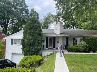 93 Sprucewood Dr, Bethel Park, PA 15102