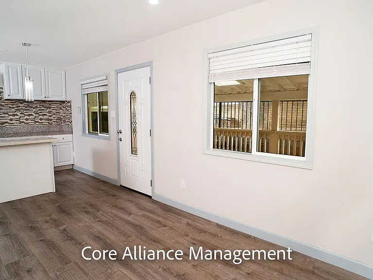 9413 Farralone Ave — Photo 6