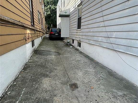 3rd image of 1625 78th St