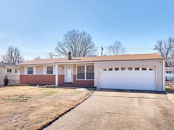 3rd image of 4 Sharon Ct