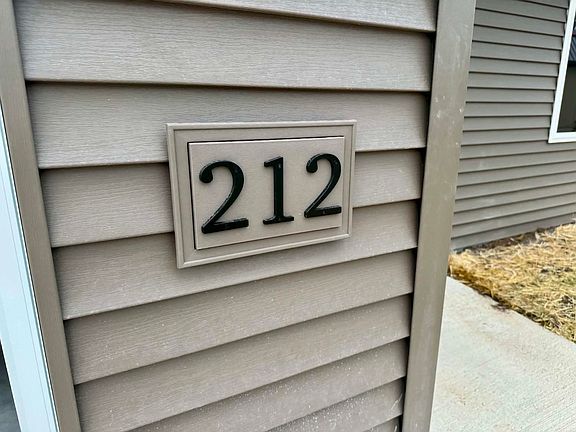 4th image of 212 Danielle Dr