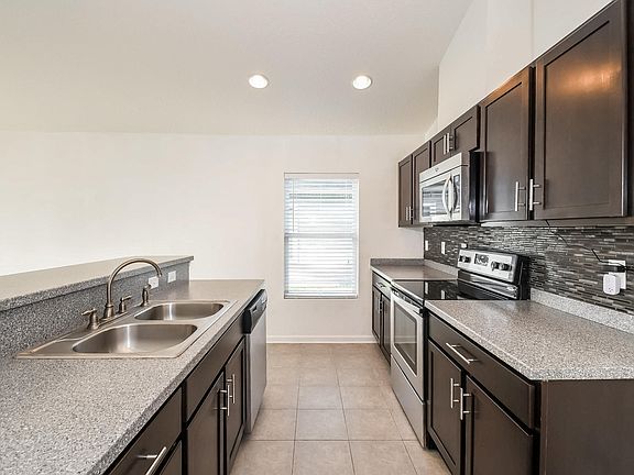 3rd image of 4891 Creek Bluff Ln