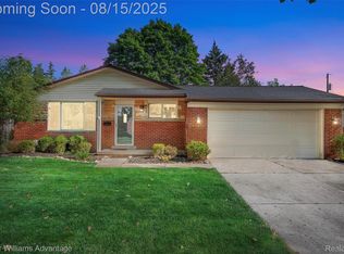 41108 Russet Ln, Plymouth, MI 48170