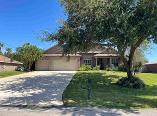 1938 Cardinal Ln, Navarre, FL 32566