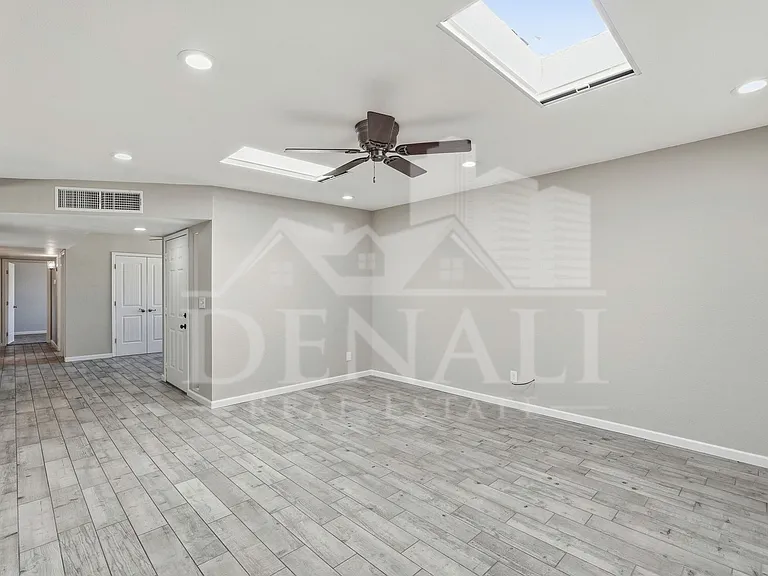 6491 N Lena Way — Photo 5
