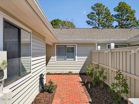 4th image of 6204 Inland Greens Drive