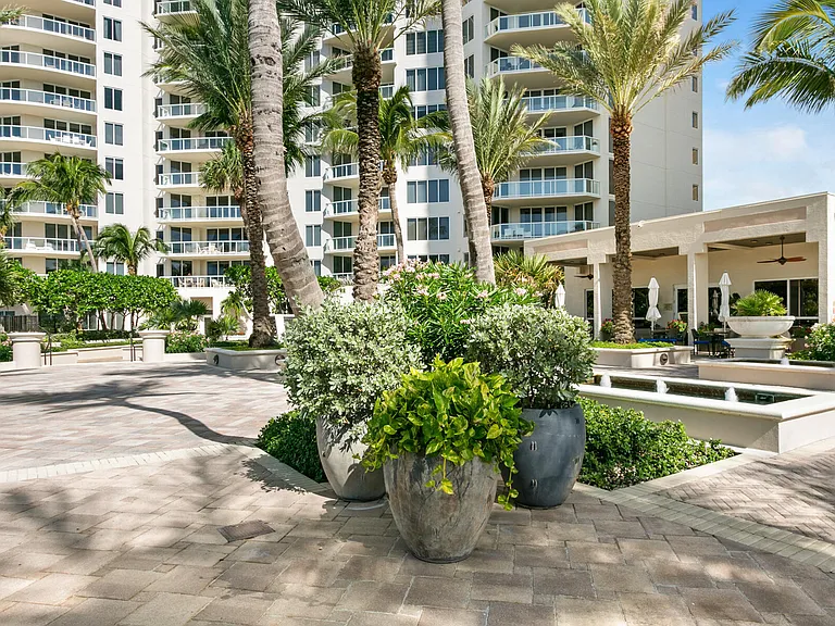 2700 N Ocean Dr #501A — Photo 48