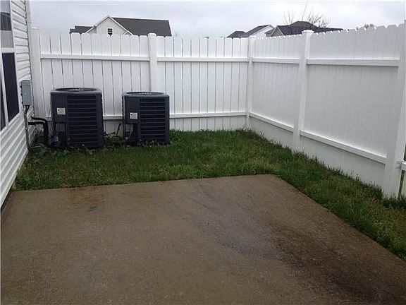 3rd image of 4813 Laura Jeanne Blvd
