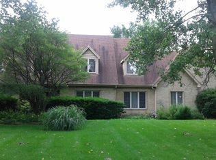 32W665 Rochefort Ln, Wayne, IL 60184