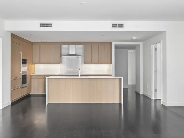 150 Seaport Blvd Unit 16F, Boston, MA 02210