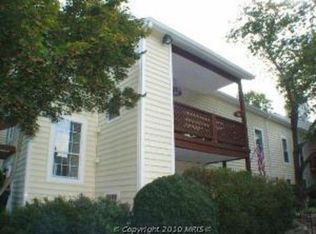 10101 Oakton Terrace Rd, Oakton, VA 22124