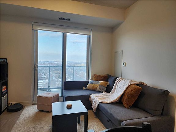 4th image of 8 Nahani Way #1022