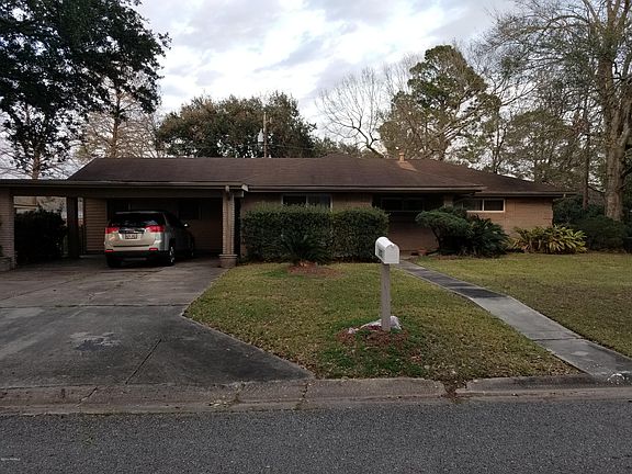 2nd image of 207 Claymore Dr