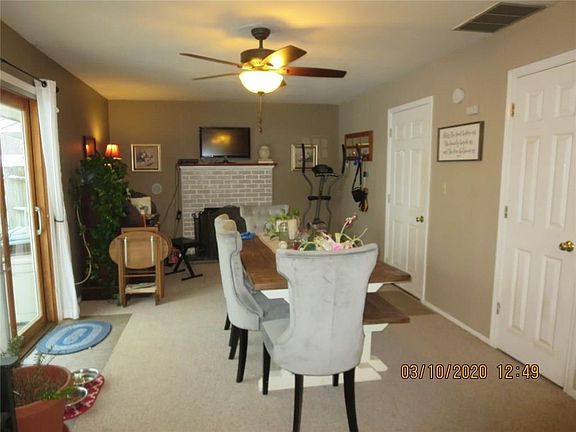 4th image of 2933 Algonquin Dr