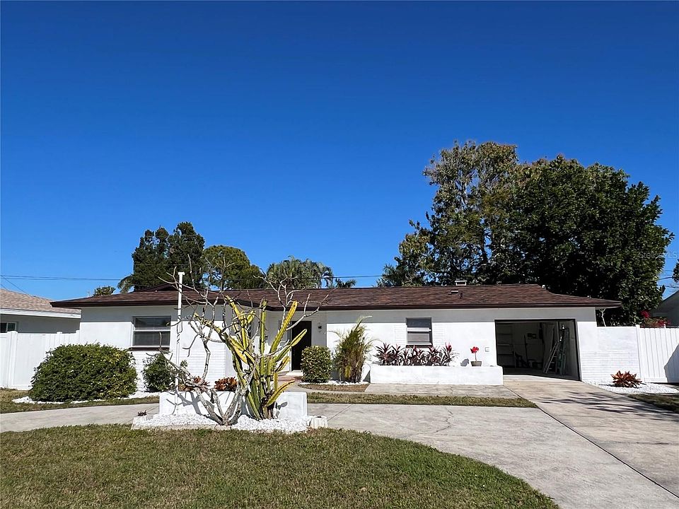 1st image of 2502 Tropical Shores Dr SE