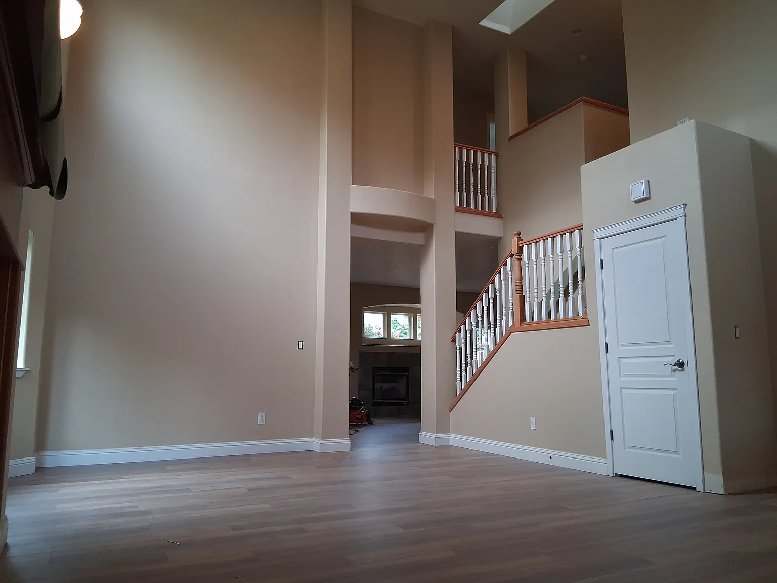 5 bed, 2575 sqft, $3,700 — Photo 4