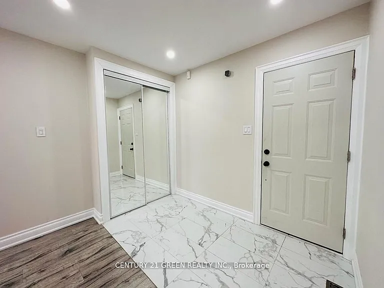 24 Sullivan Dr — Photo 7