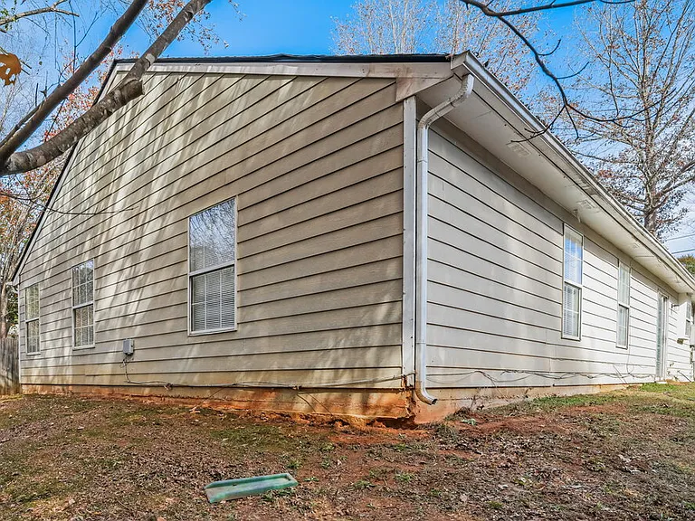 6626 Browns Mill Ferry Dr — Photo 19