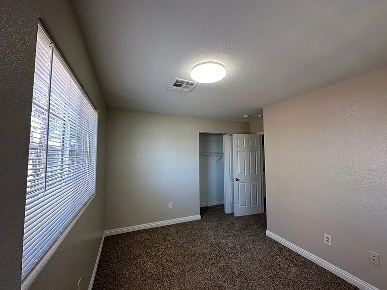 4730 E Craig Rd #2142 — Photo 15