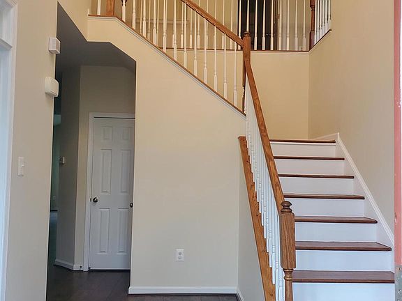 4th image of 5103 Griffendale Ln