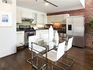 5th image of 701 Minnesota St APT 219