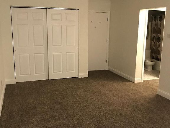 4th image of 1540 Ashland Ave APT 20