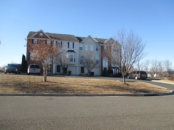 3rd image of 535 Hotchkiss Dr