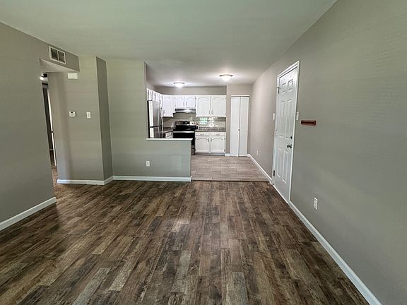 3rd image of 511 Monroe St APT 3