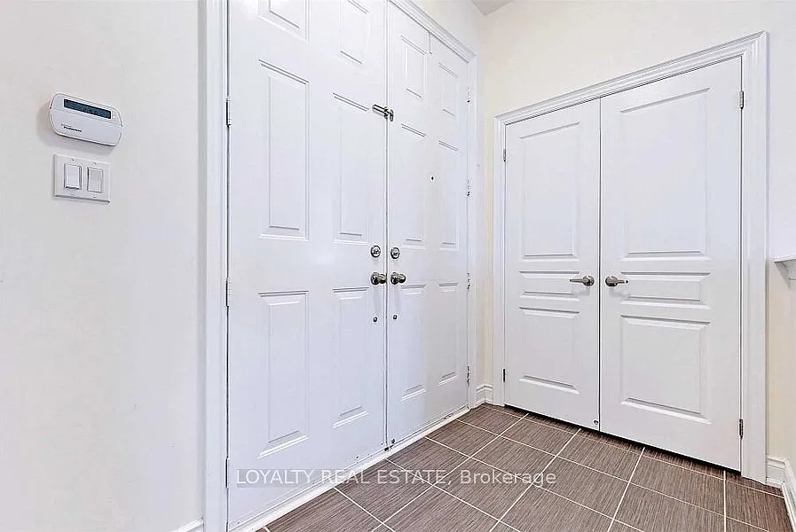 5 bed, $4,380 — Photo 3