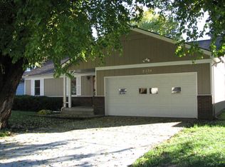 2534 S Regina Ave, Springfield, MO 65807
