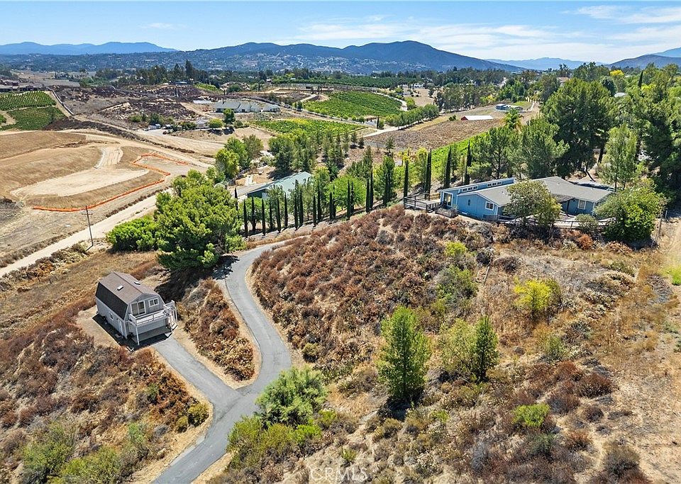 1st image of 34881 Los Nogales Rd