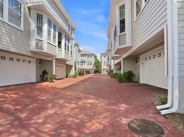 3315 W DE LEON STREET #18, TAMPA, FL 33609