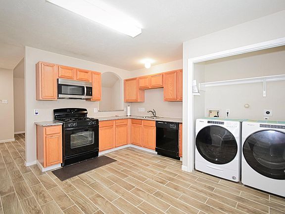3rd image of 20623 Baron Bend Ln