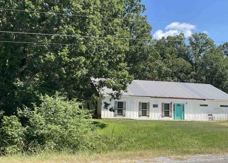 2nd image of 33194 State Highway 79