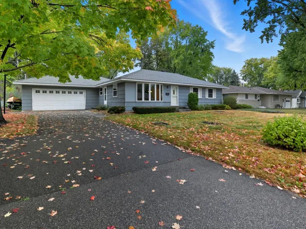 10910 Little Ave S, Bloomington, MN 55437