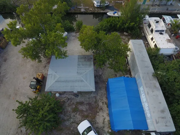 29542 Lucrecia St, Big Pine Key, FL 33043