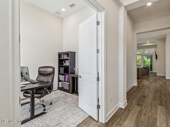 4th image of 95214 GOLDEN GLOW Drive