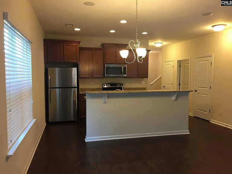 124 Wainscot Oak Ln — Photo 4