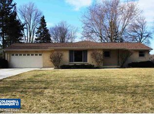 1501 Cormier Rd, Green Bay, WI 54313